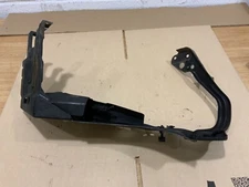 MERCEDES-BENZ S CLASS W221 N/S LEFT SIDE HEADLIGHT SUPPORT BRACKET A2048173420