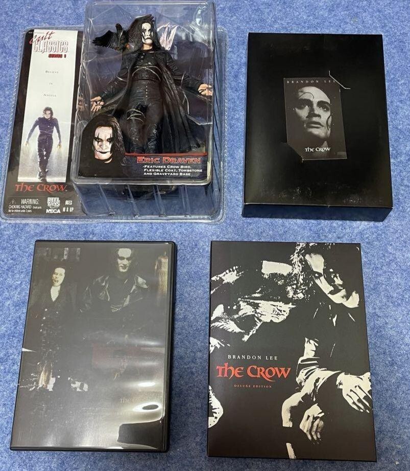 The Crow DVD Collector's Box Limited Edition Brandon Lee Figure