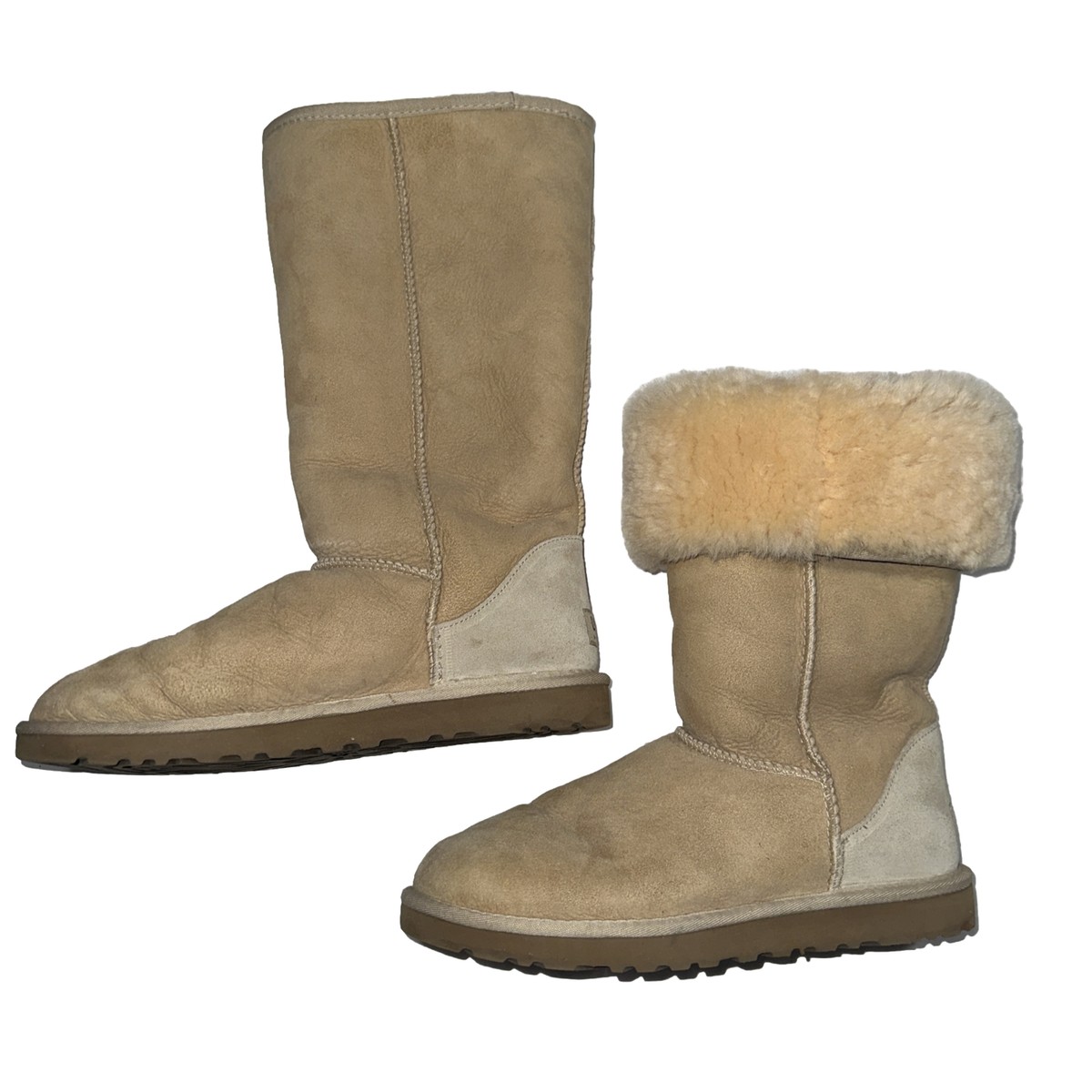 $199 UGG Classic Genuine Shearling Lined Tall Boot Size 9  display picture 3