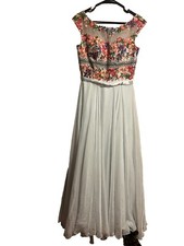 Sherri Hill White Floral Embroidered Formal  Prom Dress See Measurements