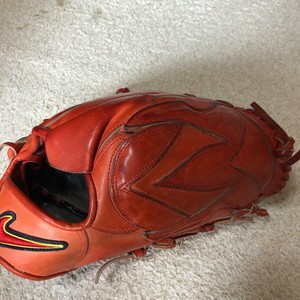 nike pitching glove