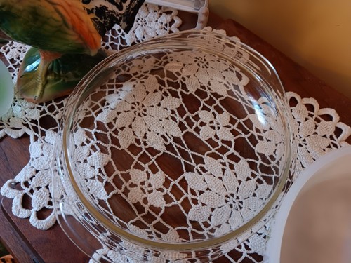 "PLATO DE HORNEAR PRIMROSE VERDE DASIES VIDRIO CON TAPA PYREX J2429 10""X 2"" - Imagen 5 de 6