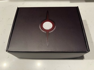 MTG X Beadle & Grimm s: Behold New Phyrexia!  & Atraxa Playmat/Deck Box/Sleeves