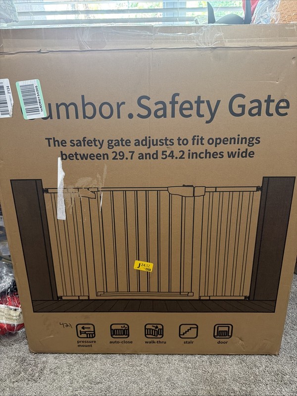 Cumbor 29.7-54.2" Wide Baby Gate Self Closing Dog Gate Pressure Mounted - White