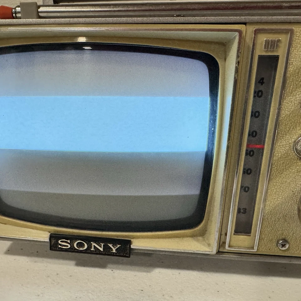 Vintage Sony 5-305UW Alll 5" Channel Transistor Broadcast Television Working - Image 3 of 4