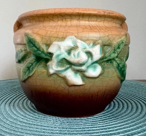 Roseville Pottery Gardenia 600-4 Pattern Brown Jardiniere