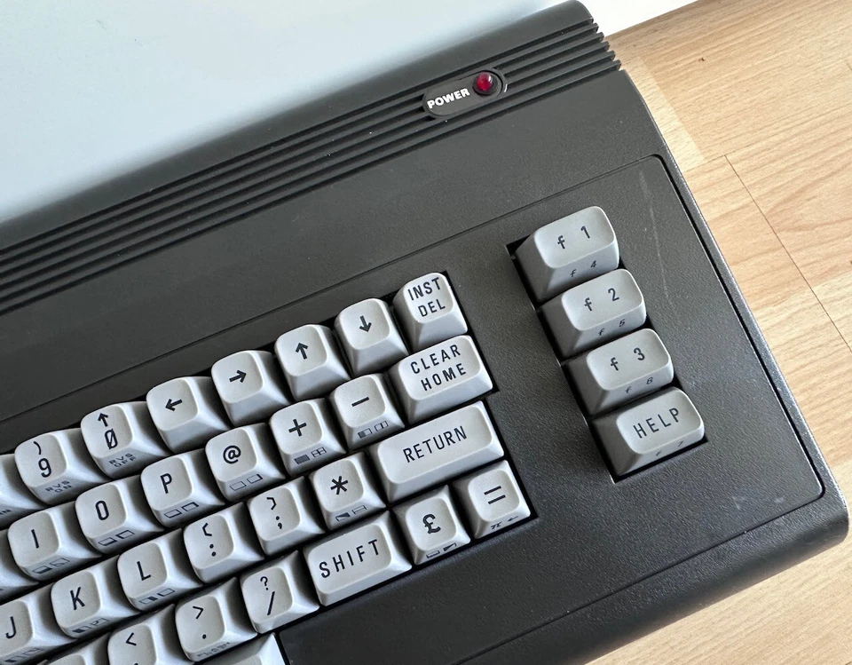 Commodore C 16, Steckernetzteil,Handbuch, OVP, BOXED, TOP, sehr gut, works - Bild 2 von 4