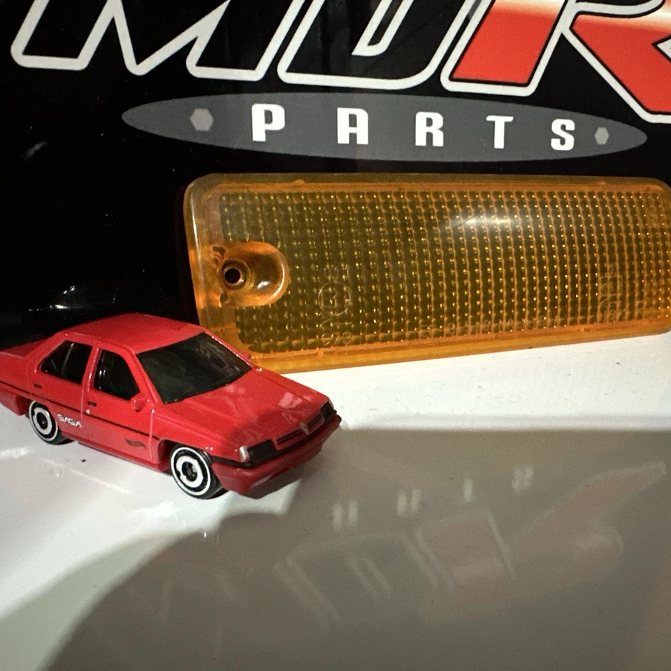 Lente riflettore arancione originale Proton Saga lato sinistro O/S - EP81510 - Immagine 3 di 4