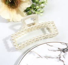 Pearl Hair Clip