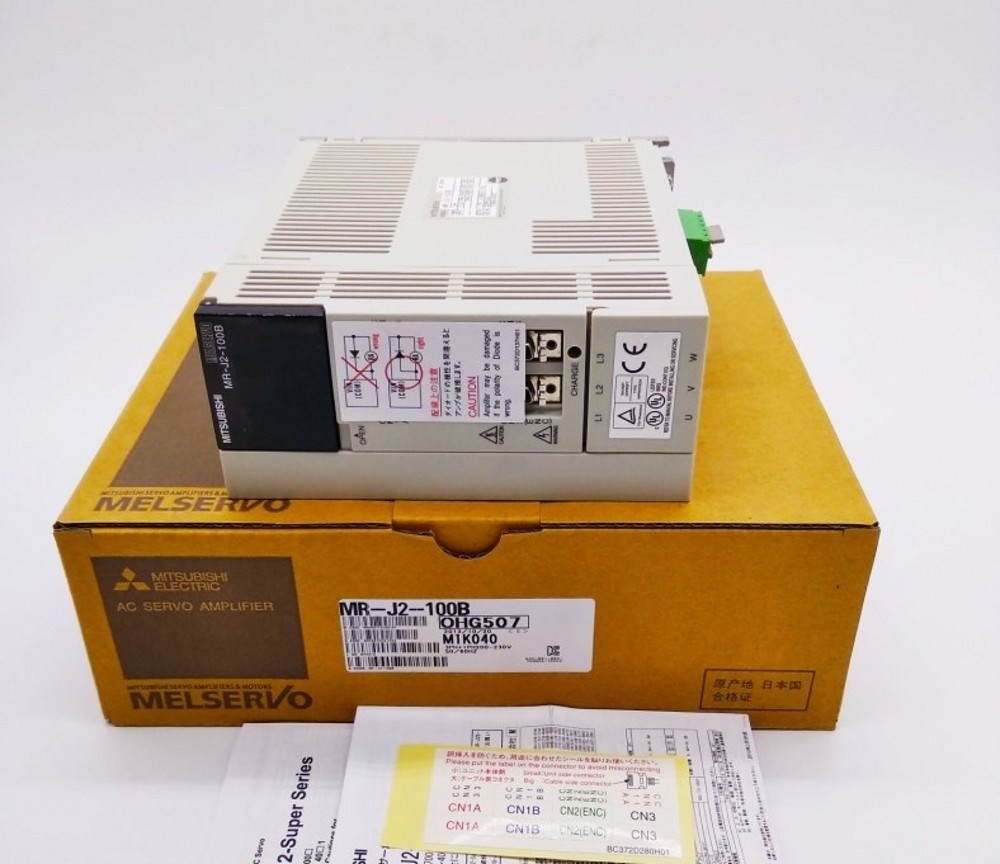 Servo Drive MR-J2-100B New In Box MRJ2100B One Year Warranty *yt