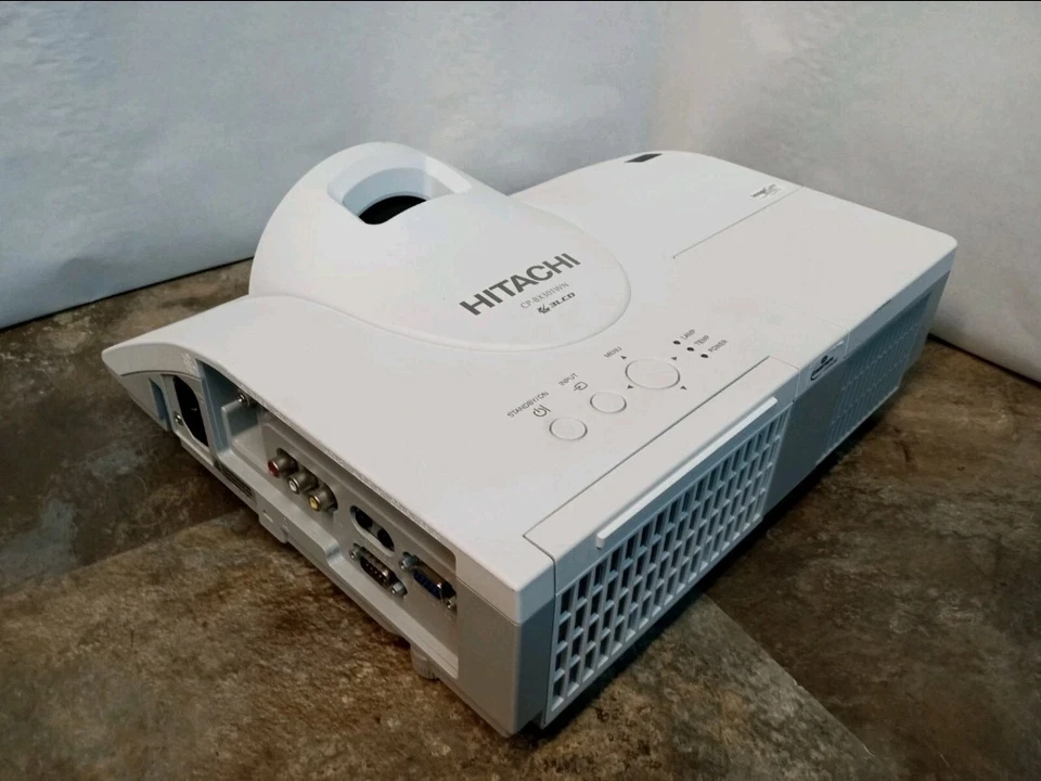 Hitachi CP-BX301WN 3LCD XGA Short-Throw Projector 3200 ANSI Lumens HDMI GAMING - Image 4 of 4