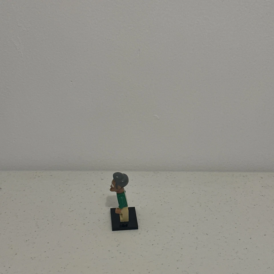 LEGO The Simpsons Apu Nahasapeemapetilon Minifigure Series 1 Minifigure Only - Image 4 of 4