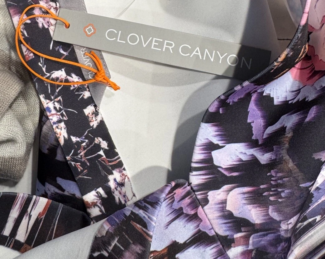 VETEMENTS Abito Clover Canyon taglia small senza maniche scollo a V petali poetici aderente e svasato