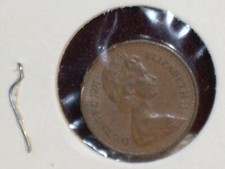 1971 Great Britain 1/2 new penny coin.  Nice, circulated bronze collectible.