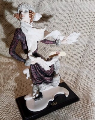 Italy Giuseppe Armani Skating Winter Lady Fig. #542C Florence Sculpture D'arte