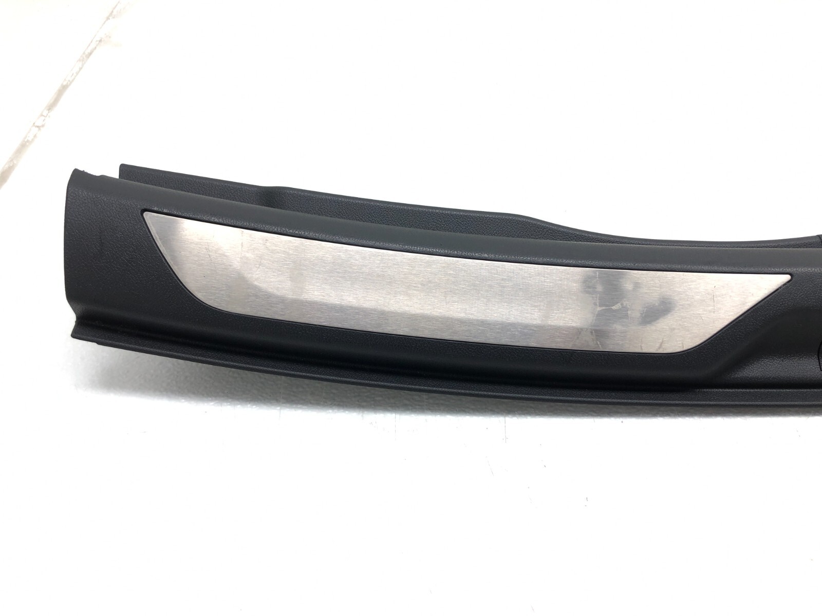2017-2024 MASERATI LEVANTE REAR TRUNK SILL SCUFF PLATE TRIM COVER OEM