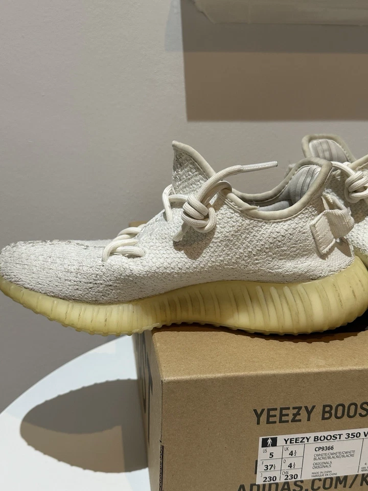 US Size 5 - adidas Yeezy Boost 350 V2 Low Triple Cream White - image 4 of 4