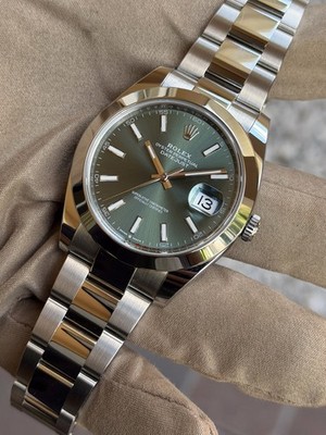Rolex Datejust 41 126300 Stainless Steel Smooth Bezel Mint Green 2026