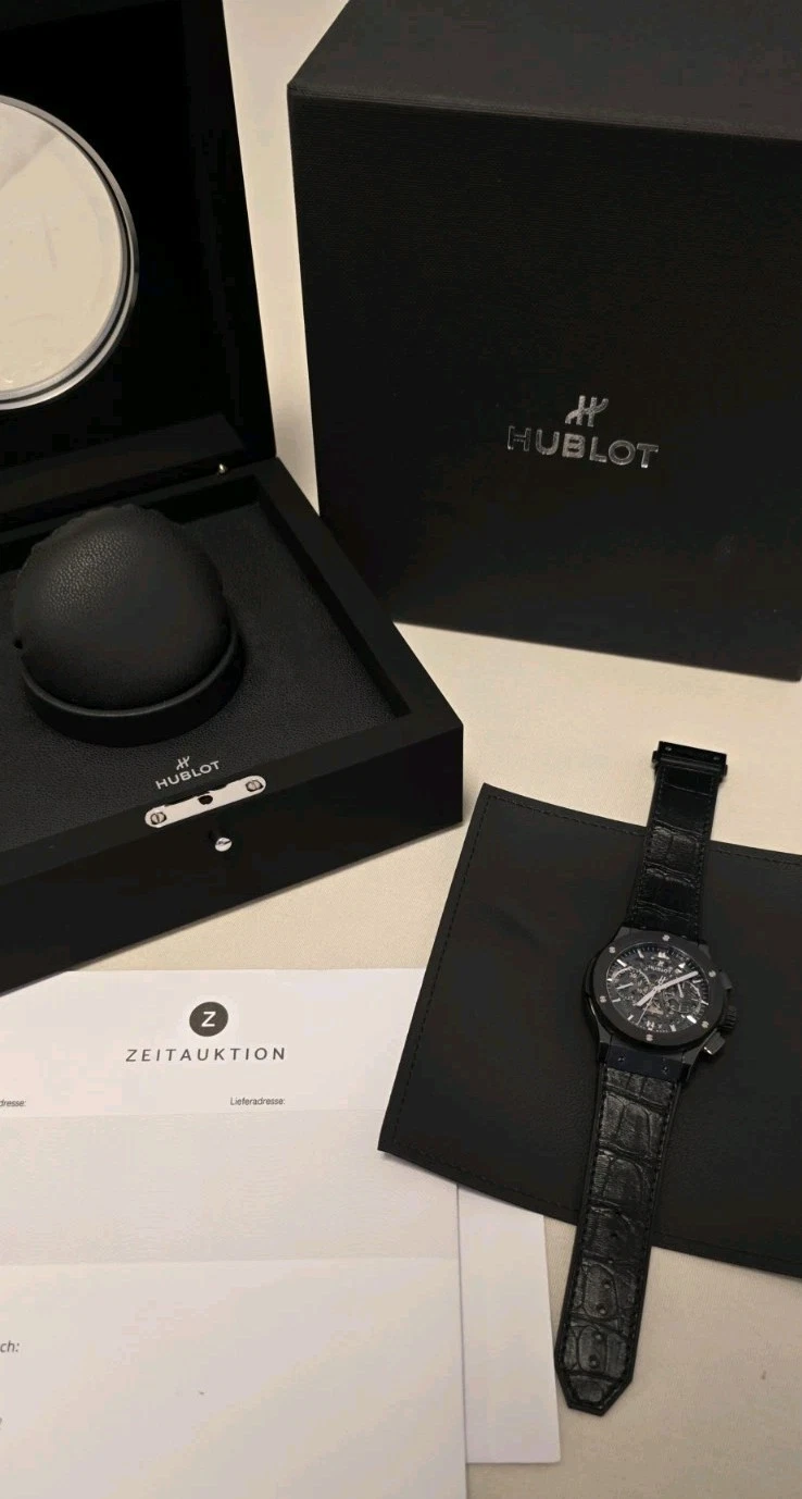 Hublot — Hublot Classic Fusion Black Magic Aerofusion - 525.CM.0170.RX - New