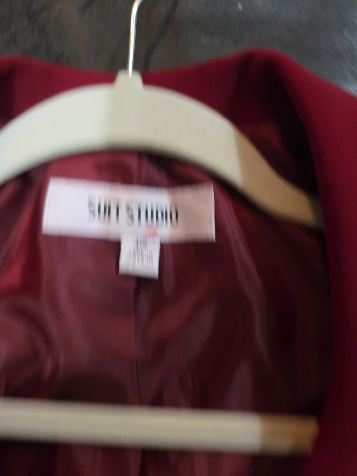 Traje chaqueta traje Suit Studio para mujer rojo rubí 100 % poliéster 1 pieza talla 12  Foto 2 de 4