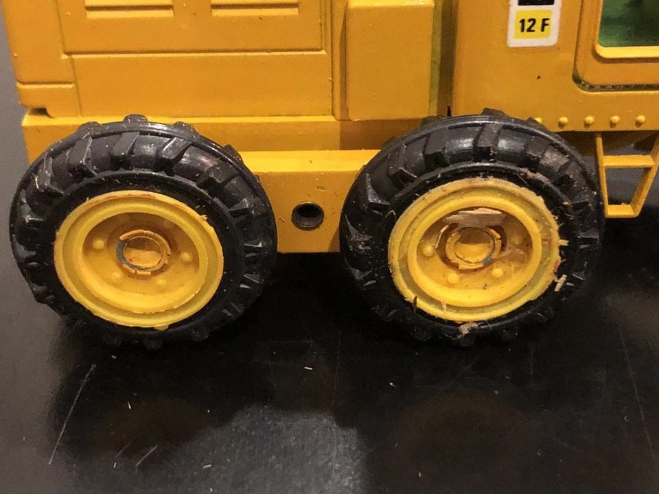 Gescha #286 Caterpillar CAT 12F 12 F Road Motor Grader - Scale 1:50 - Image 3 of 4