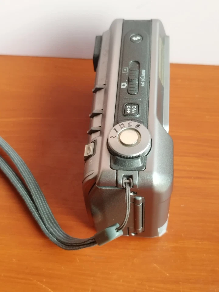 SANYO VPC-AZ1 - Bild 2 von 4