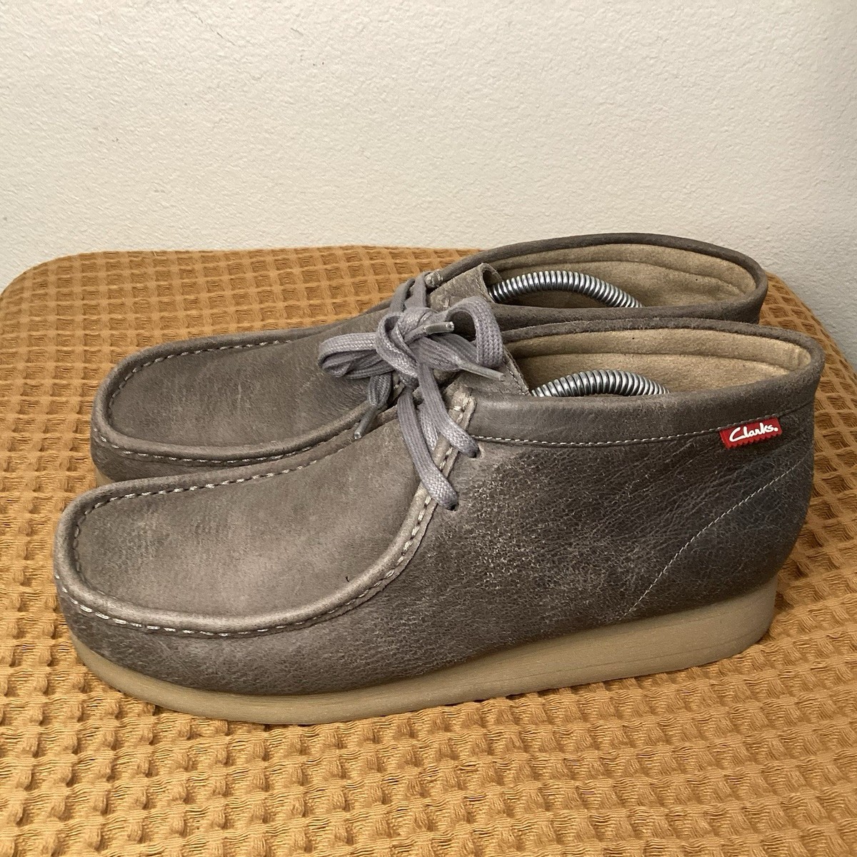 CLARKS CHUKKA STINSON 63367 Mens Sz 10 HI LEATHER WEATHERED Gray Boots Shoes Amazon.com | Clarks Men main image 4