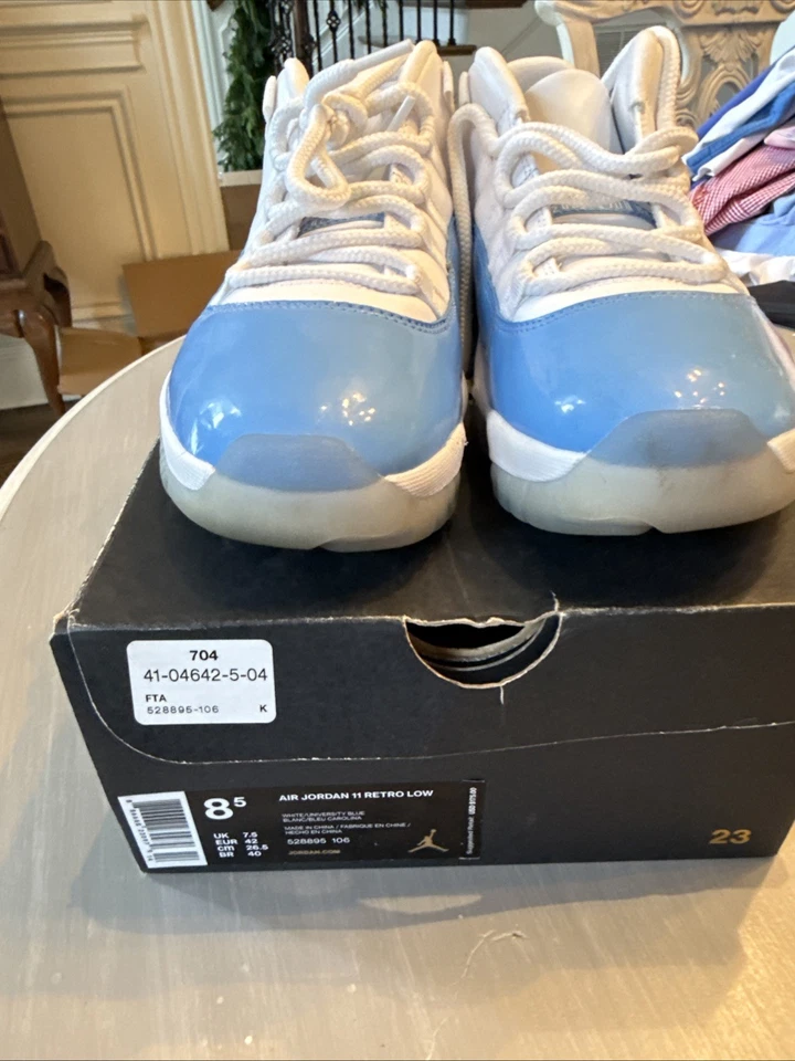 Tamanho 8.5 - Jordan 11 retrô baixo UNC 2017 - Imagem 2 de 4