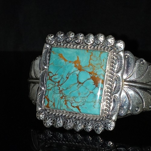Navajo Signed Kingman Turquoise Sterling Silver Cuff Bracelet By Cecil Atencio - Picture 2 of 12