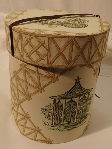 Vintage Atelier Handmade Gazebo Print Cylinder Storage Box 6" x 7" - Afbeelding 3 van 6