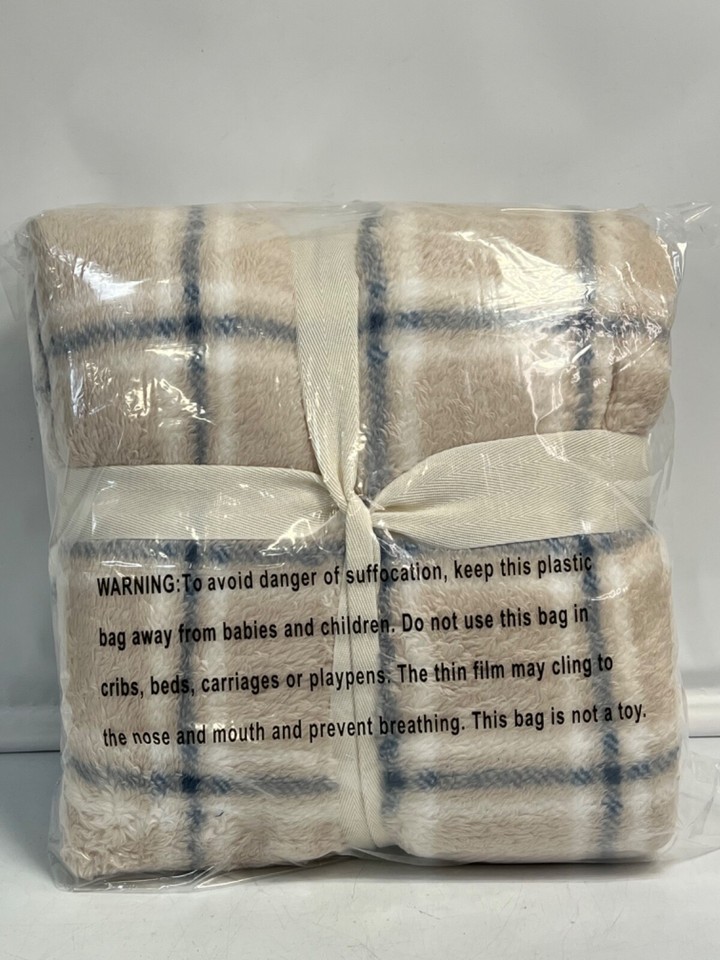 Berkshire Blanket DoubleSided Plaid Spa loft Cape Wrap Beige Pockets