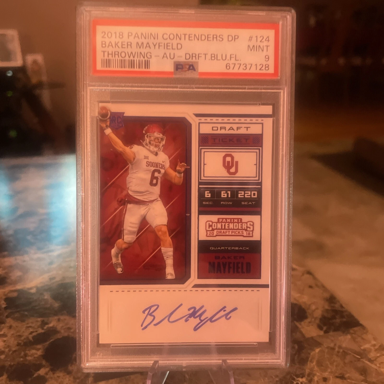Baker Mayfield Panini Contenders Draft Picks #124 Throwing-Autograph-Draft Blue Foil