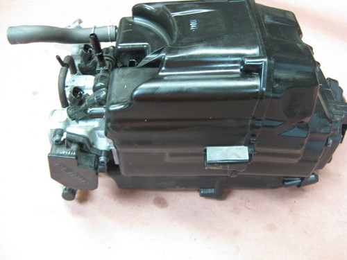 2019 Honda CB500F CB 500 CB500 Throttle Bodies TPS Injectors & Air Intake Box - Picture 5 of 11