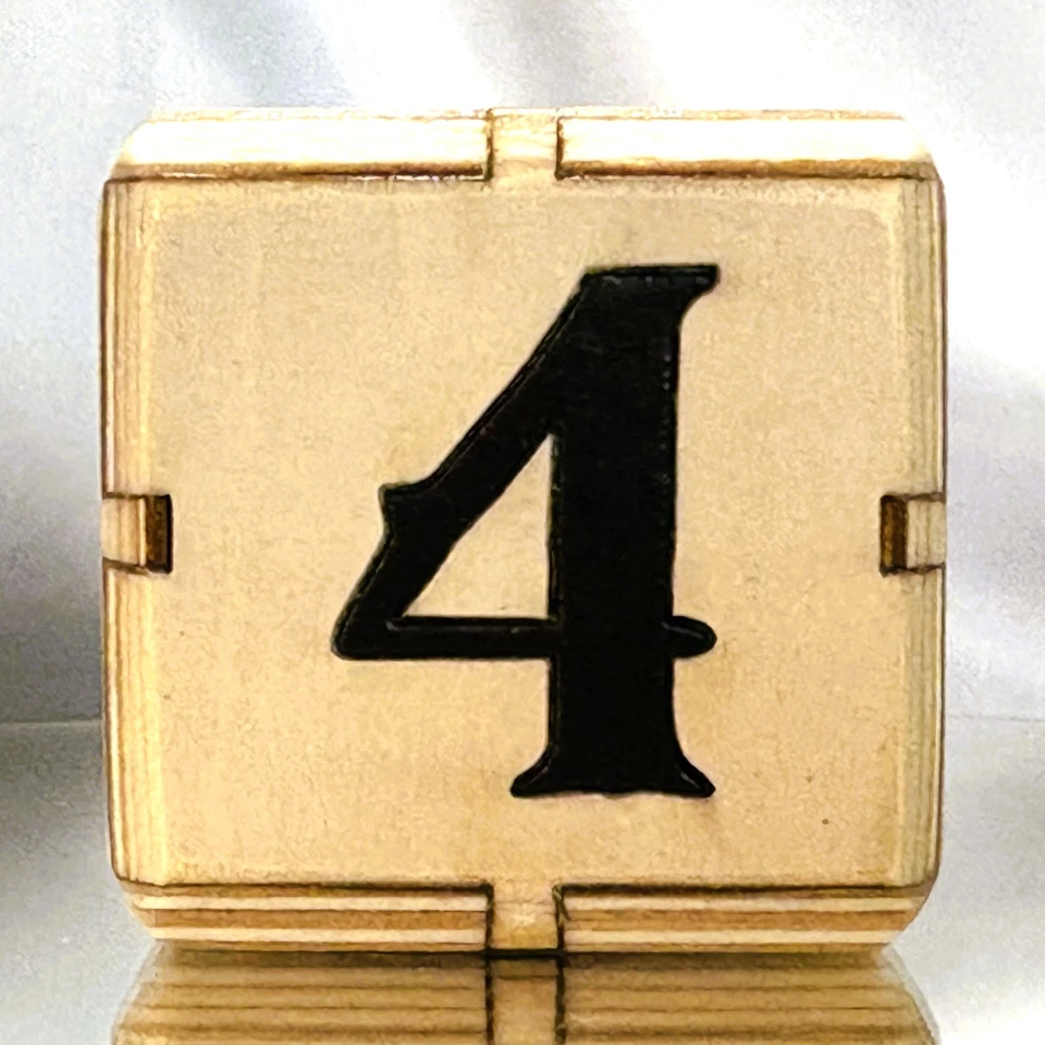 Dapper Duck - Classical Quack Strategy - Backgammon Doubling Cube 36mm - Image 3 of 4