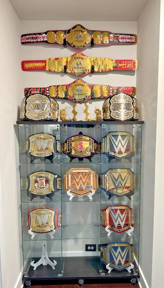 Soportes de montaje en pared para cinturón de campeonato UFC negros - Ganchos de exhibición de pared (juego de 2) Foto 4 de 4