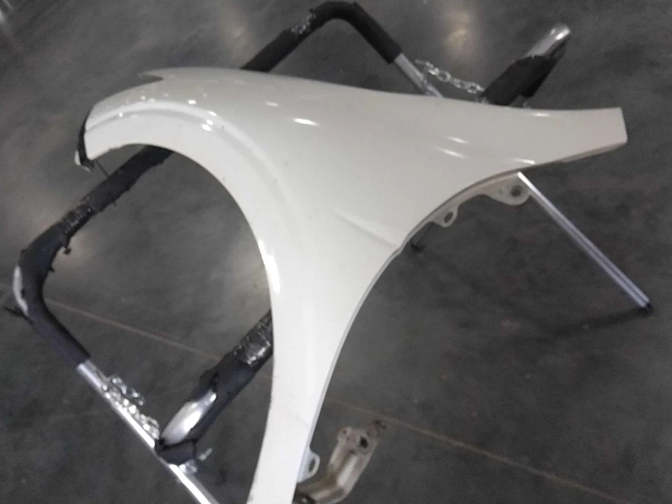 Guardabarros delantero izquierdo usado se adapta a: Honda Crosstour 2010 delantero izquierdo grado A Foto 2 de 4