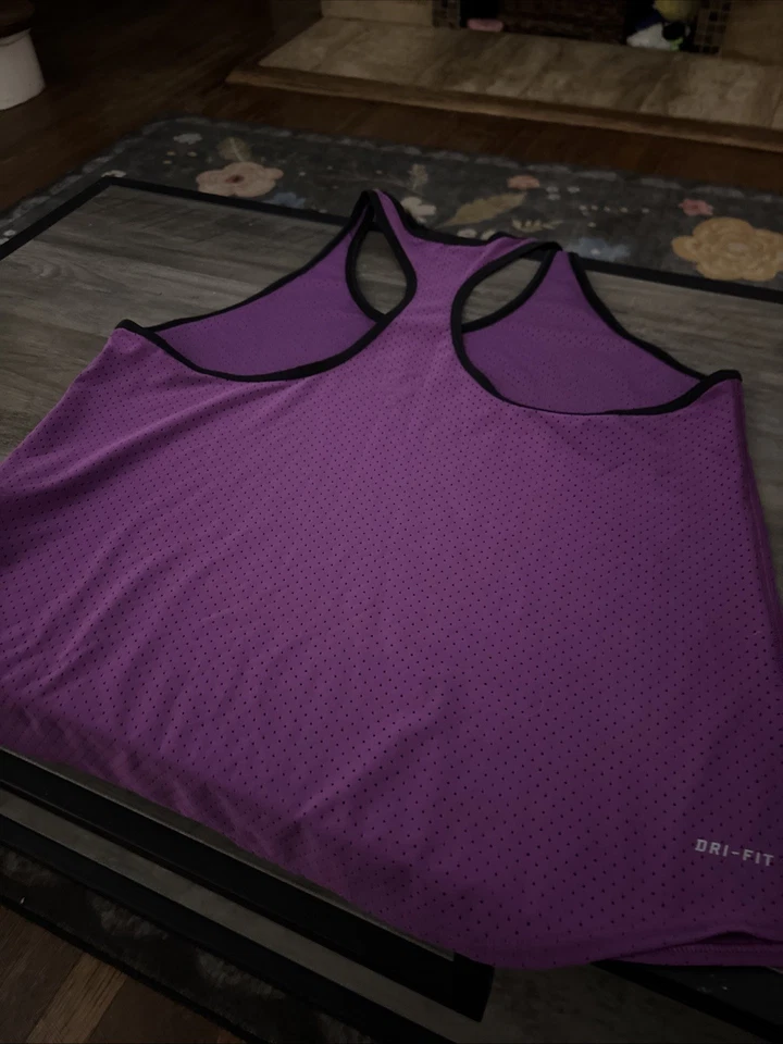 Camiseta sin mangas NIKE DRI-FIT talla L púrpura malla cuello redondo atlética corredor espalda Foto 4 de 4
