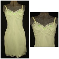 VTG 60s Sears Spring Green Nylon Full Slip Slip Dress Size 34 Lace  Flower Trim