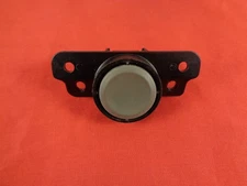 2006-2009 FORD FUSION MILAN FREESTYLE DASH STORAGE GLOVE LATCH LIGHT GRAY 