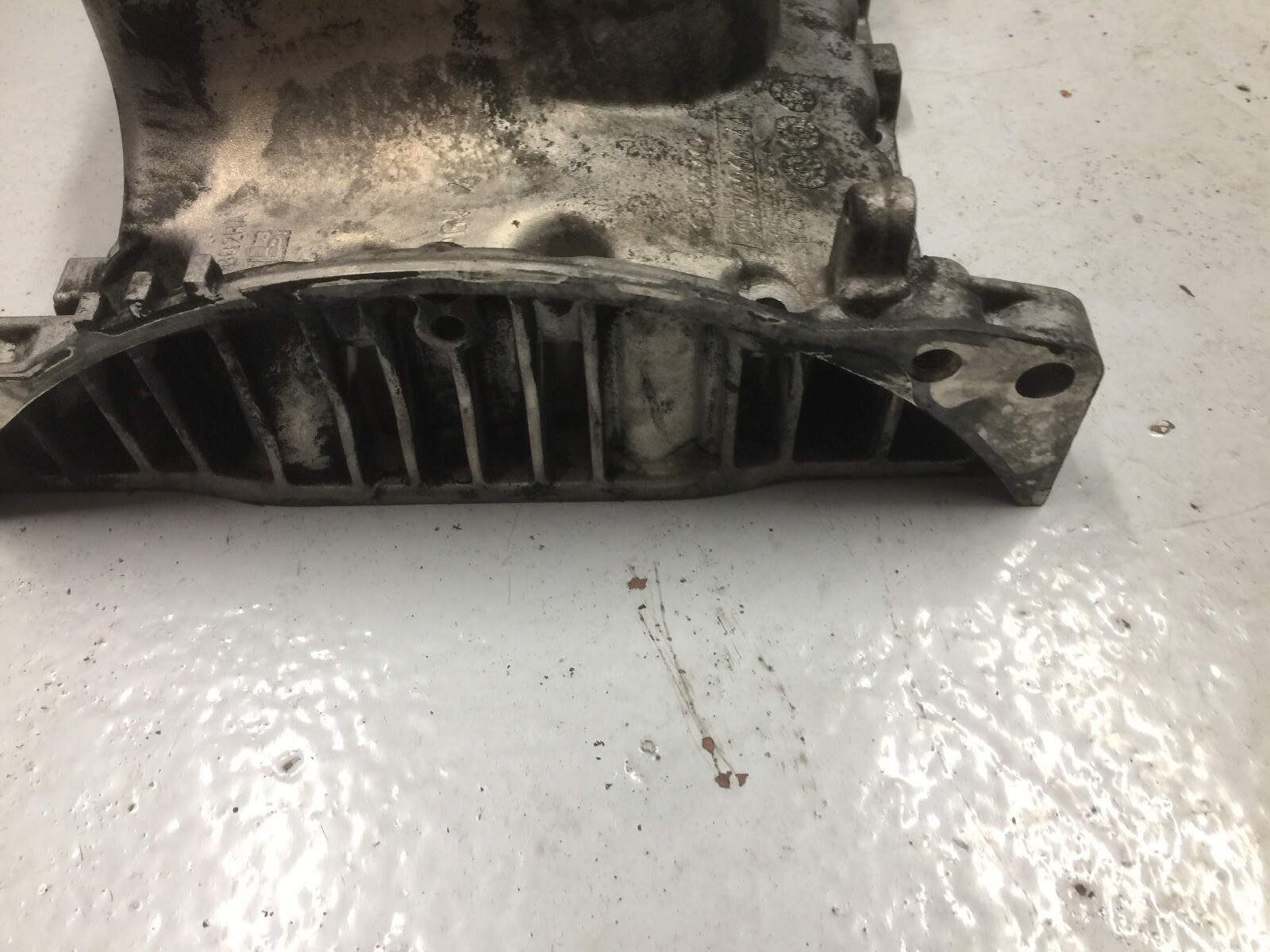 GENUINE 2008 VOLVO XC90 2.4D5 AUTO OIL SUMP CARTER 30777966 | eBay