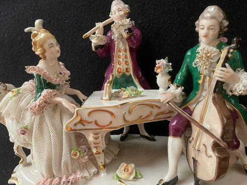 Antique Dresden Porcelain Instrumental Musical Group Figurine - Picture 4 of 7