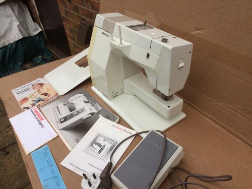 Vintage Bernina 932 Record Electronic Multi-Decorative Stitch Sewing machine. - Picture 20 of 24