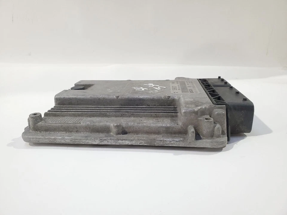 2006 GMC Sierra 2500 原始设备制造商电子控制模块 6.6 柴油自动 4WD — 第 3/4 张图片