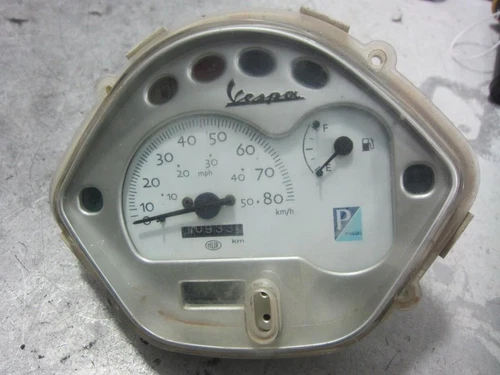 628972 Cuadro Cuenta Kilometros para PIAGGIO (VESPA) 1720162