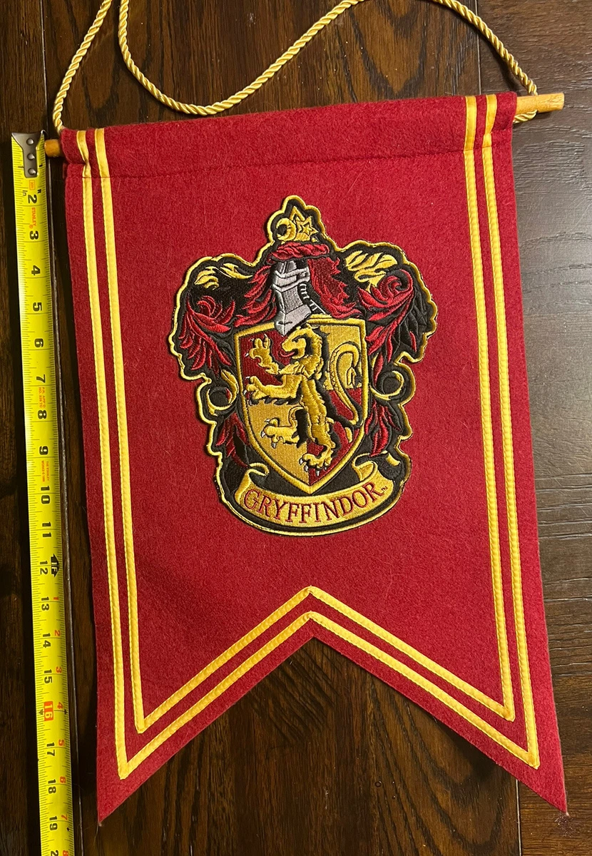 Details 159+ harry potter gryffindor logo latest tnbvietnam.edu.vn