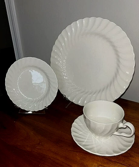 Johnson Brothers Porcelain Dinner Service Sets for sale | eBay