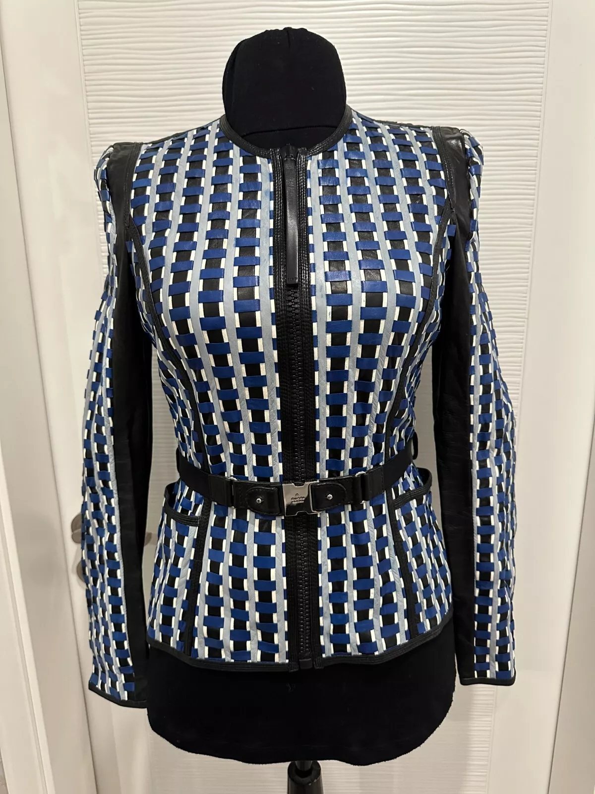 Veste en cuir GUCCI femme fabriquée en Italie taille 40