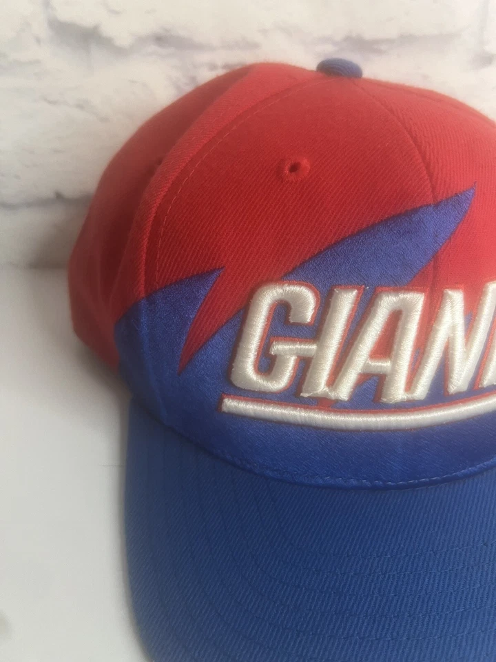 NY GIANTS MITCHELL & NESS Ajustable Diente de Tiburón Retro Casco Sombrero Foto 2 de 4