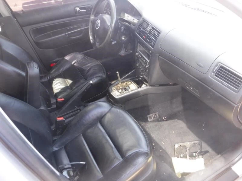 Used Fuel Injection Throttle Body fits: 2000 Volkswagen Jetta Throttle Body Asse Foto 4 de 4