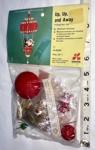 LeeWards Crafts Santa UP UP Away Vintage Sequin Bead Christmas Ornament Kit NOS - 第 1/10 張圖片